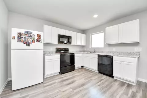 Kitchen - 1908 Bellview St, La Marque, TX 77568 photo 1 of 2