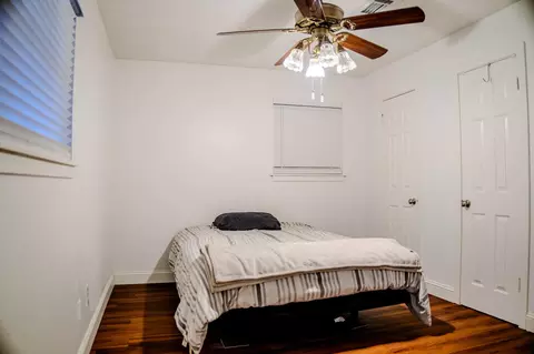 Bedroom - 124 Bluebird Ln, Pasadena, TX 77502 photo 1 of 7