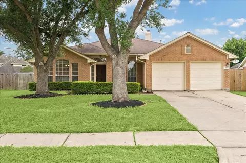 1906 Thistlecreek Ct, Fresno, TX 77545