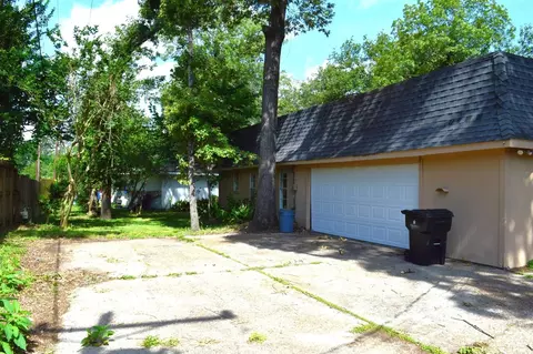 Exterior - 314 Tara Park, Conroe, TX 77302 photo 4 of 8