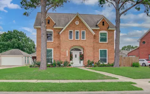 7826 Granite Ridge Ln, Houston, TX 77095