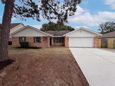 912 S 23rd St, Nederland, TX 77627