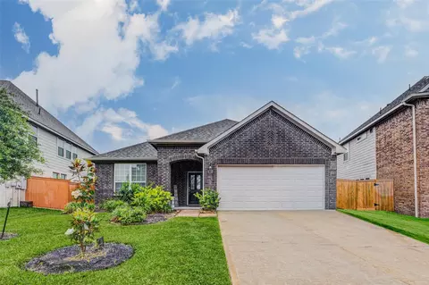 32823 River Chase Dr, Brookshire, TX 77423