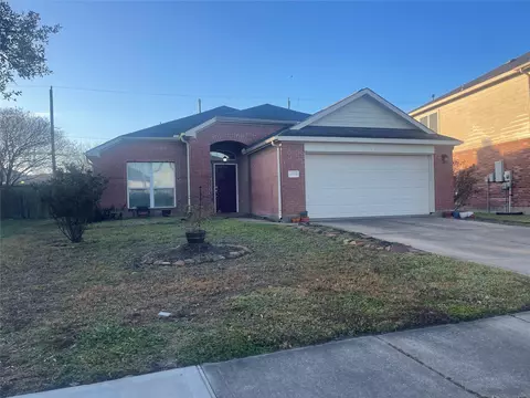 1903 Manor Dr, Baytown, TX 77521