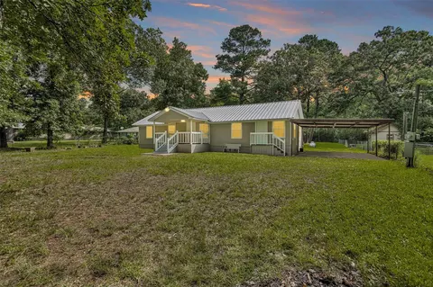 99 Main St, Huntsville, TX 77340