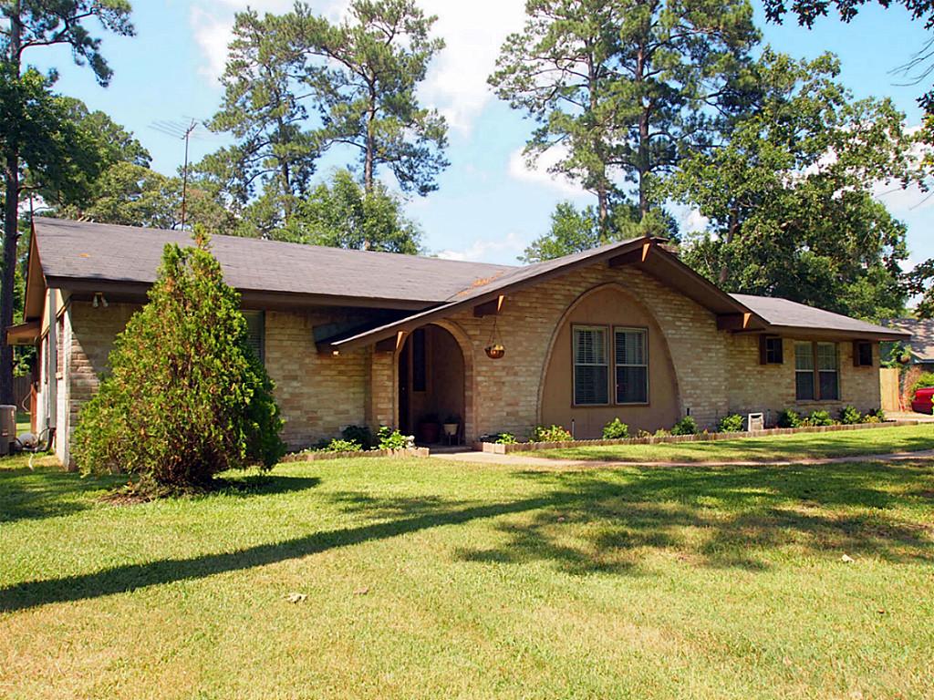 15228 Robin Trl, Conroe, TX 77302 photo 1