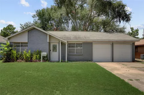 5843 Shurmard Dr, Houston, TX 77092