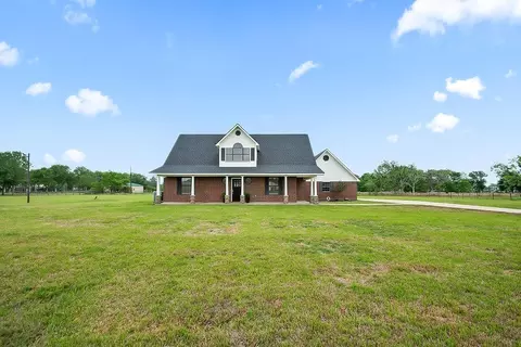 602 Cedar Creek Dr, Needville, TX 77461