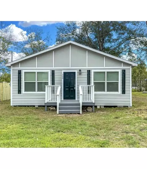 304 E Caroline St, Trinity, TX 75862 photo 1