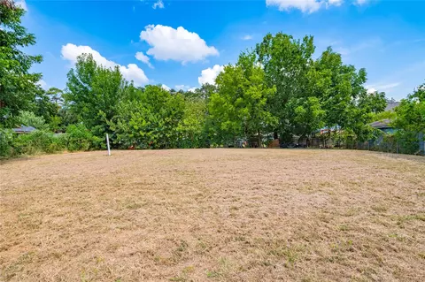 4503 Collingsworth St, Houston, TX 77026