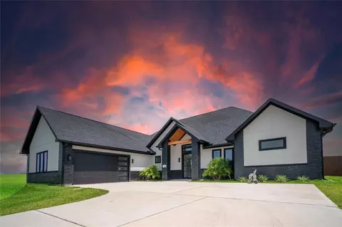 13526 Whispering Sage Dr, Hockley, TX 77447