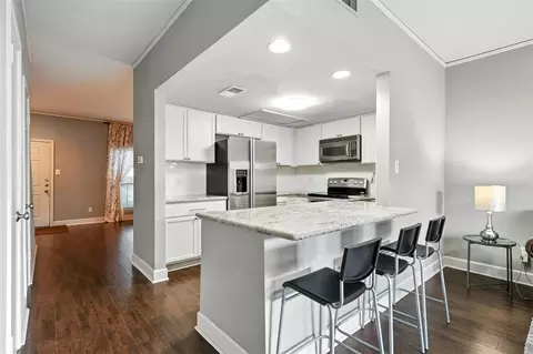 14711 Barryknoll Ln #35, Houston, TX 77079