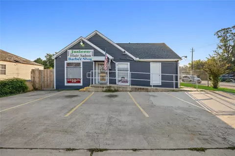 3731 Reveille St, Houston, TX 77087