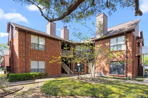 3100 Walnut Bend Ln #120, Houston, TX 77042