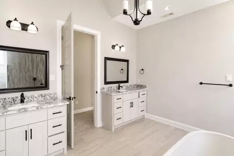 Bath - 17114 Leon Ct, Splendora, TX 77372 photo 1 of 4