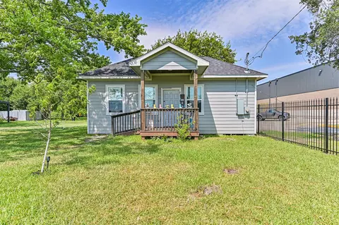 1400 S Broadway, La Porte, TX 77571