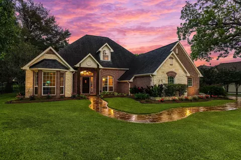 5234 Weston Dr, Fulshear, TX 77441