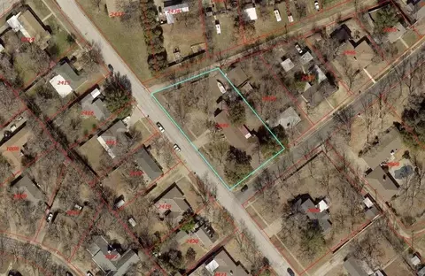 1313 Carolina St, Graham, TX 76450