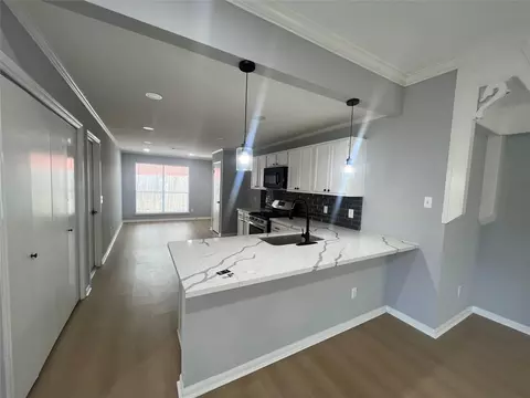 515 Caplin St, Houston, TX 77022