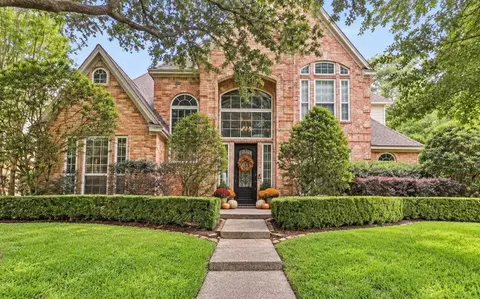 2106 Mountain Lake Dr, Kingwood, TX 77345