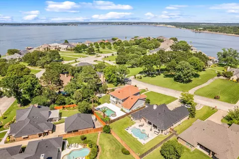 View/Area - 911 Sandy Beach Dr, Conroe, TX 77304 photo 4 of 4