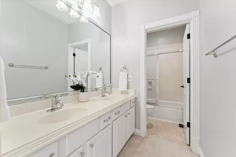 Bath - 911 Sandy Beach Dr, Conroe, TX 77304 photo 3 of 6