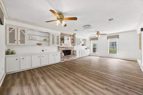 Living - 322 Enchanted River Dr, Spring, TX 77388 photo 2 of 8