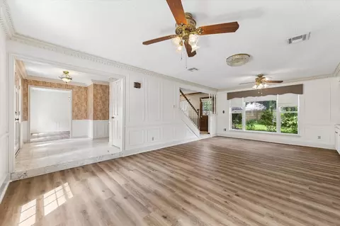 Living - 322 Enchanted River Dr, Spring, TX 77388 photo 4 of 8