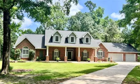 16812 Mustang Trail Dr, Magnolia, TX 77355