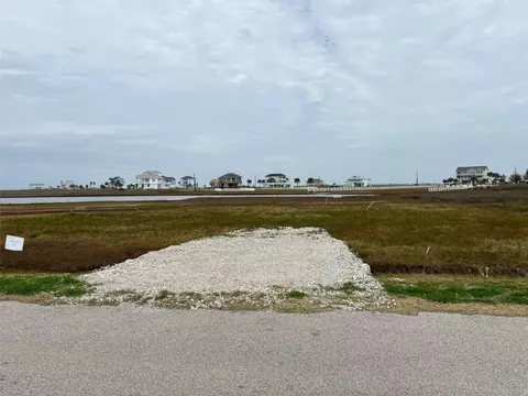 3823 Mitote, Galveston, TX 77554