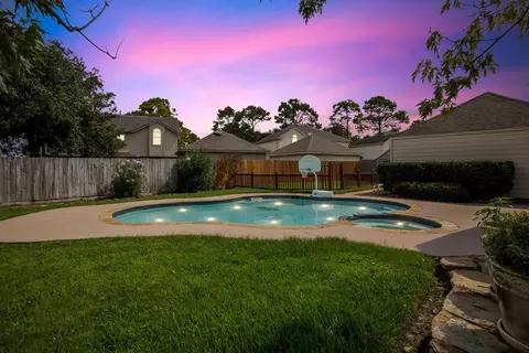 803 Colony Glen Ct, Houston, TX 77062