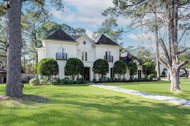 725 Blalock Rd, Hedwig Village, TX 77024