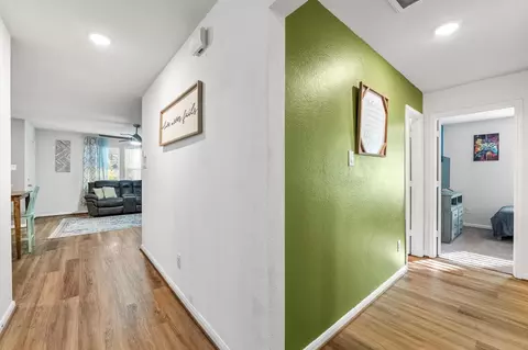 Entry Way - 3031 Apache St, Willis, TX 77378 photo 4 of 4