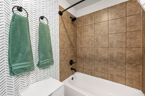 Bath - 3031 Apache St, Willis, TX 77378 photo 1 of 3