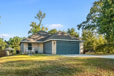 3031 Apache St, Willis, TX 77378
