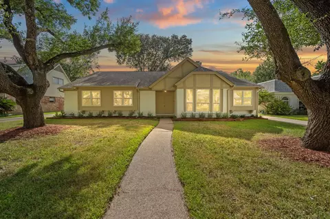 2931 Kevin Ln, Houston, TX 77043