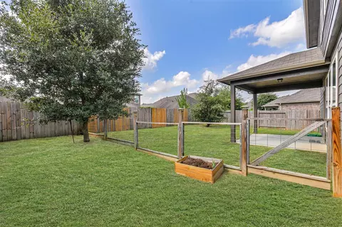 Exterior - 2824 Beech River Ct, Conroe, TX 77301 photo 2 of 3