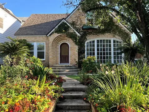 1964 Norfolk St, Houston, TX 77098
