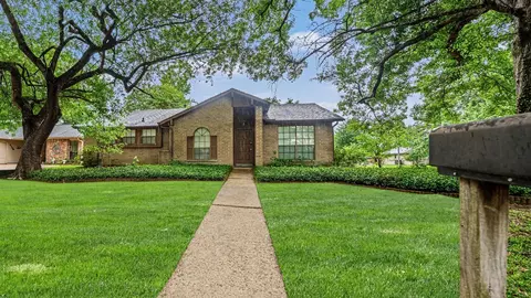 2702 Meandering Trl, Houston, TX 77339