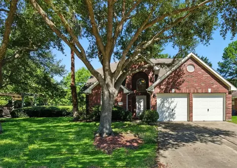 9118 Colony Cove Dr, Spring, TX 77379