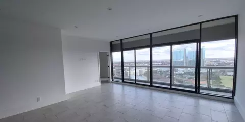 1701 Hermann Dr #20D, Houston, TX 77004