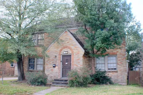4714 Clay St, Houston, TX 77023