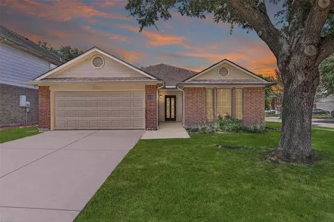 17031 Lighthouse View Dr, Friendswood, TX 77546