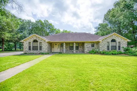 655 Farmers Rd, Brenham, TX 77833