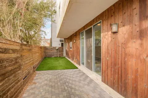 3910 Austin St, Houston, TX 77004