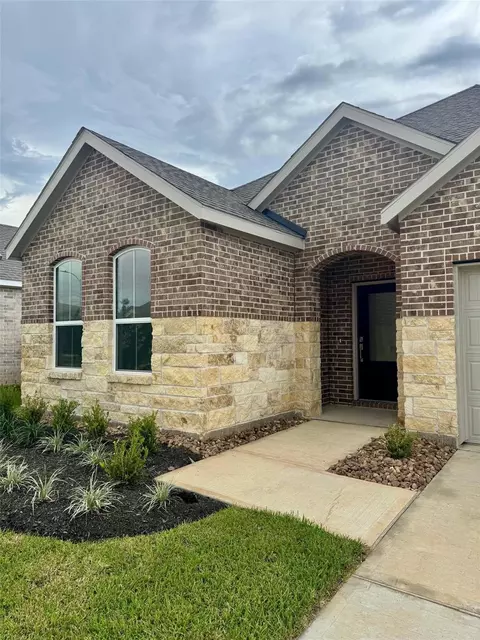 2506 Peacock Ore Dr, Rosharon, TX 77583