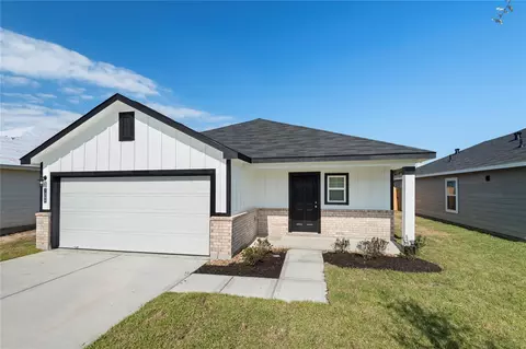 402 Cedar Chase Ct, Dayton, TX 77535