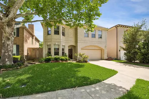 4413 Darsey St, Bellaire, TX 77401