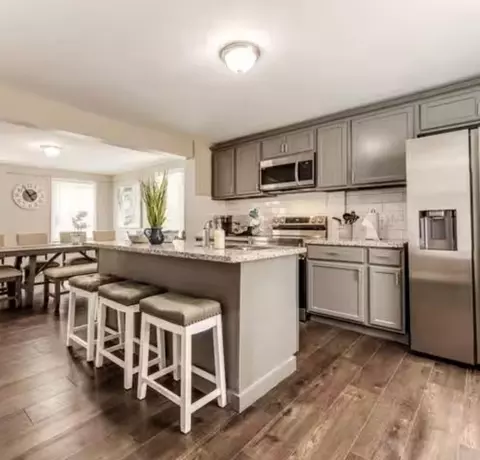 3112 Ursuline St, Galveston, TX 77550
