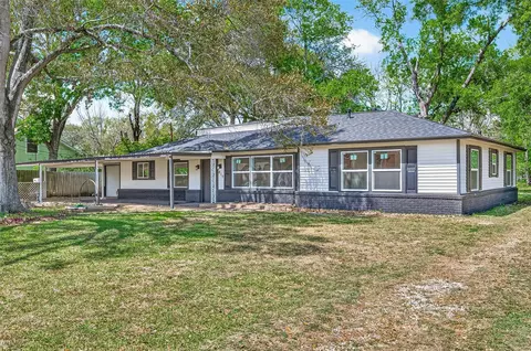 815 Brooks Ave, Rosenberg, TX 77471
